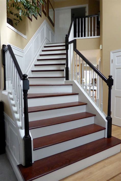 Great Red Oak Stair Railing 2023 | Stair Designs