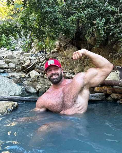 Bradley Martyn Bio, Age, Career, Net Worth, Height, Education,