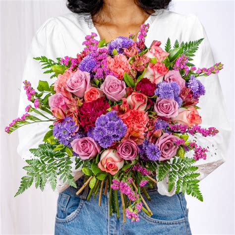 Valentine Bouquet – Tagged "city_hyderabad"– Shades of Spring