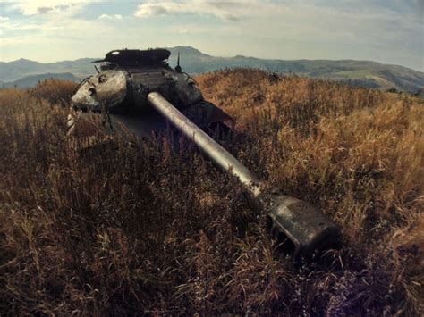 Amazing Pictures of Abandoned Soviet Tanks Left Behind on Shikotan ...