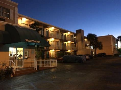 ECONOMY INN (Pompano Beach) - Hotel Reviews, Photos, Rate Comparison ...