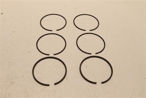 Triumph Piston Ring Set- Eng. +020 71mm | BRITISH Only Austria ...