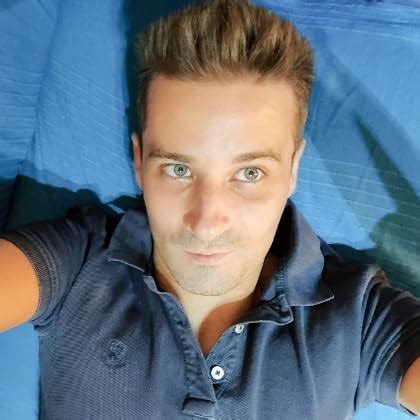 Elgato Stream Deck - Live Content Creation Controller with 15 ...