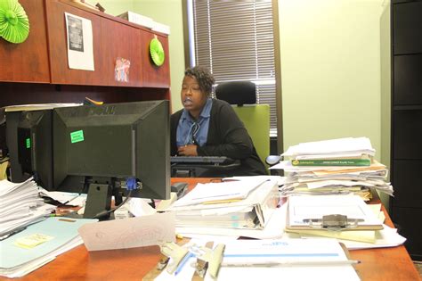 Charie Gibson was homeless 17 times. Now she helps more than 1,000 ...