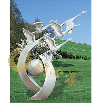 不锈钢抽象飞翔大雁雕塑-宏通雕塑
