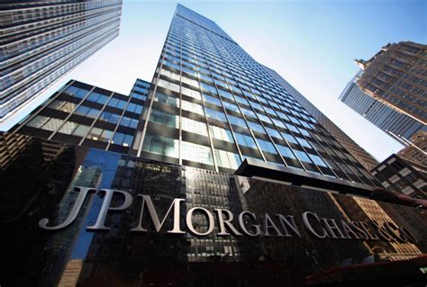 JPMorgan Tries to Calm Investors on Its Outlook and Oil Defenses - The ...