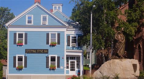 STEPPING STONE INN (Salem) - Inn Reviews, Photos, Rate Comparison ...