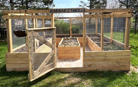 Build A Raised Enclosed Garden Bed Diy Projects For Raised Bed