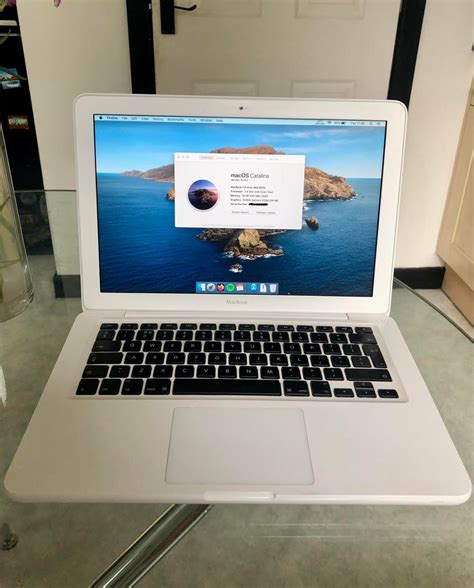 Noob needs help please! Reinstalled os x 10.8.5. Can't update os or ...