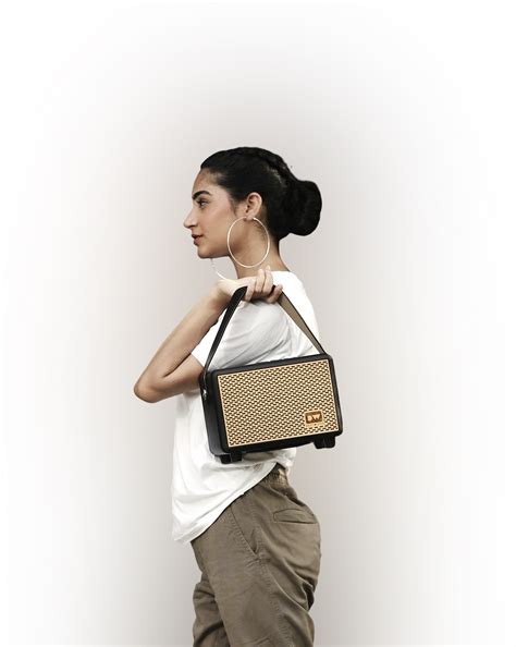 Portable Bluetooth Speakers | Deciwood – DECIWOOD