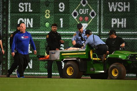 Fan falls from stands at Pirates-Cubs game at PNC Park in Pittsburgh ...