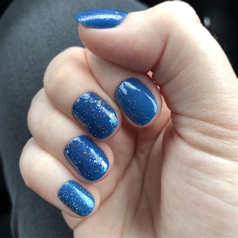 Step by Step Applying False Nails 的图像结果