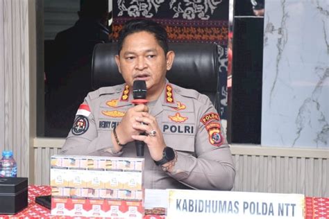 Kapolda NTT Pimpin Langsung Konferensi Pers, Jaringan Rokok Ilegal ...