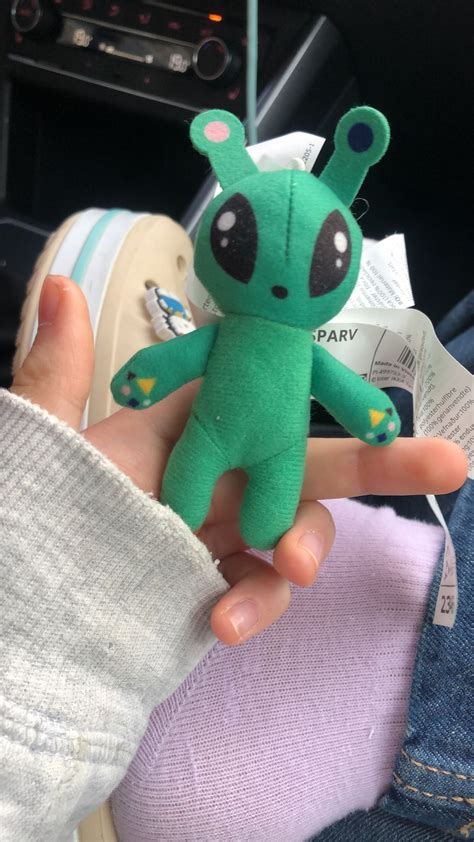 SUPER SILLY MAXX PLUSHIE & JUNO JR KEYCHAINZ!!! 👽💚🌟🪐🌠🌌🛸!!! in 2025 ...