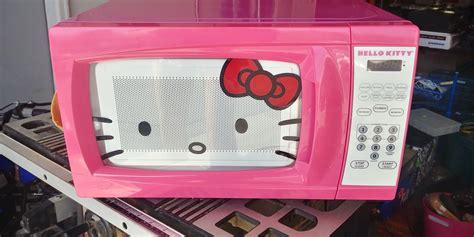 Hello Kitty Microwave