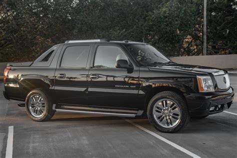 Cadillac Pick Up Truck 2002 2006 Cadillac Escalade Pre Owned