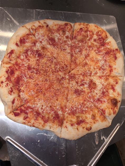 18 inch NY style pizza : r/Pizza