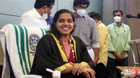 Thiruvananthapuram Corporation demolishes ‘controversial’ bus shelter ...