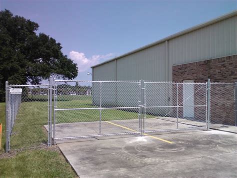 Chain Link Gate 的图像结果