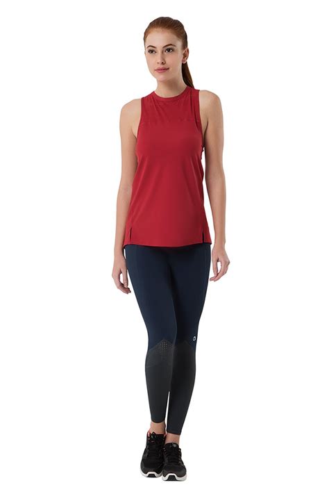 Buy Smooth and Seamless Fitness Tank Top - Deep Claret | amanté