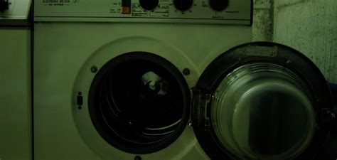 How to Fix a Hotpoint Washing Machine 的图像结果