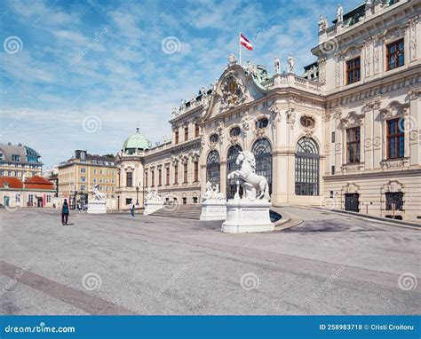View with Belvedere Palace (Schloss Belvedere) Built in Baroque ...