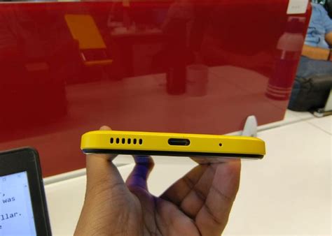 Poco M4 5G Review: बेहतरीन डिजाइन के साथ आने वाला 5G बजट स्मार्टफोन ...