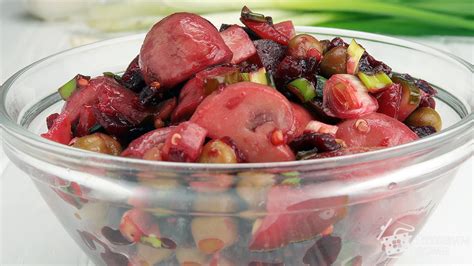 Салат из свёклы с маринованными грибами - пошаговый рецепт с фото на ...