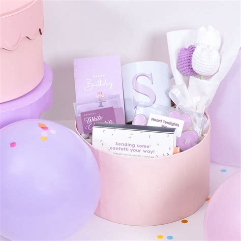 Gift Boxes Online in India - Unique Gift Hampers, Gift Company ...