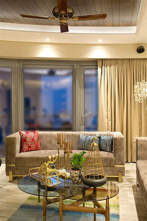 Mumbai | This 4BHK high-rise apartment sports unique curved walls ...