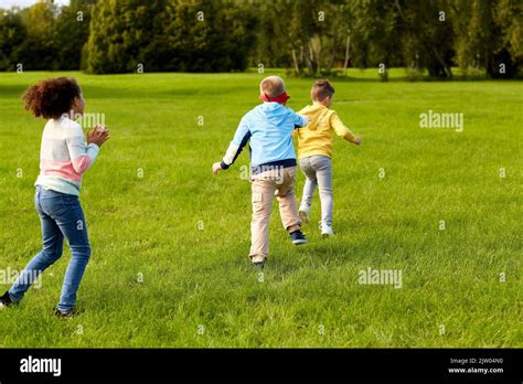 Running Children 的图像结果
