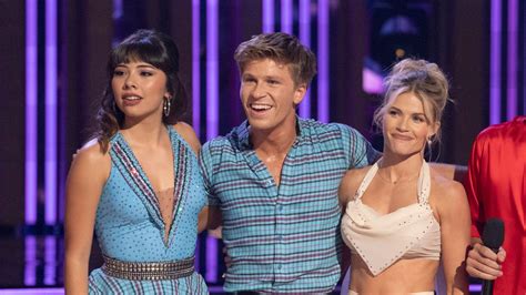 WATCH: Xochitl Gomez Returns to ‘Dancing with the Stars’ to Partner Up ...