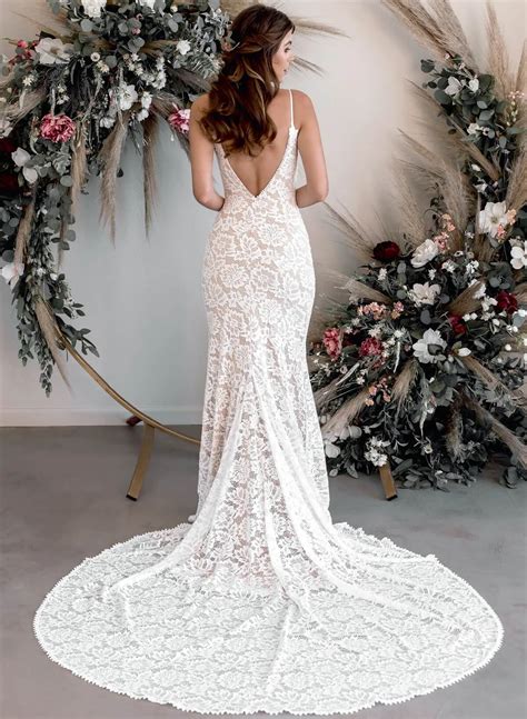 Boho Lace Open Back Mermaid Wedding Dresses With Court Train - Missacc