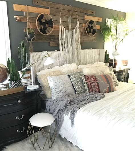 Bohemian Style Bedroom Decor