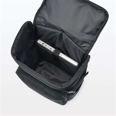 Less tiring water repellent Toploader backpack