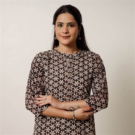 Buy Bagru Hand Block Printed Cotton Long Kurta 01 Online at iTokri.com