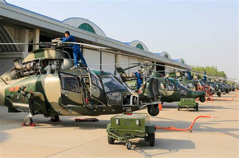 Phase maintenance on Z-9 attack helicopters - China Military
