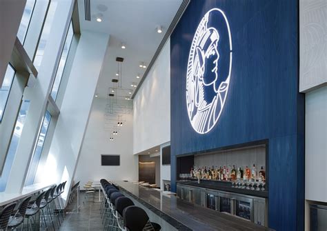 New American Express Centurion Lounge to Open at Newark Airport