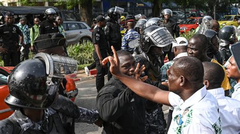 En Côte d'Ivoire, la justice suspend le congrès du principal parti d ...