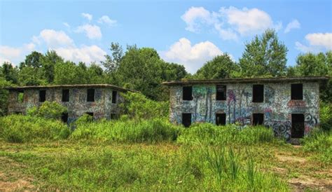 The ruins of the Concrete City – A post-apocalyptic looking ghost town ...