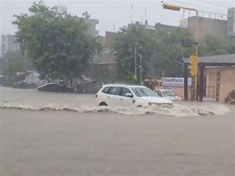 Rajasthan: Heavy rainfall in Jaipur leads to waterlogging, triggers ...