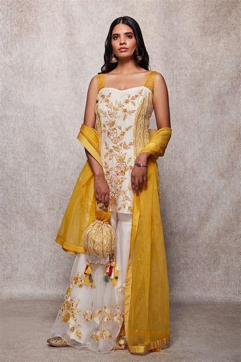 Basant – Ajiesh Oberoi