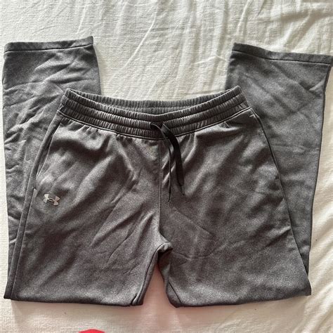 Grey under armor sweats Size medium! Comfy - Depop