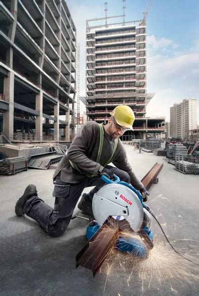 PRO GCO 230 Metal Cut-off Saw | Bosch Professional