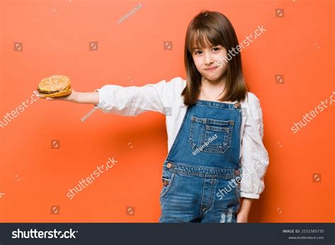Kid Disappoited by Food Clip 的图像结果