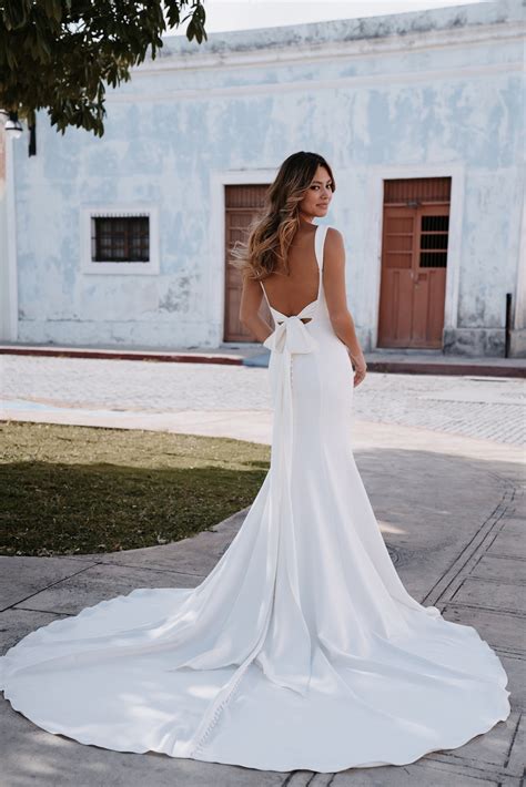 Allure 9965 | Allure Bridals Wedding Dress