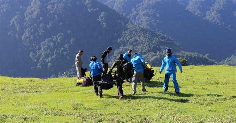 Missing AN-32 aircraft: Rescuers fail to reach site of crash due to ...