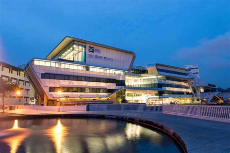 新加坡南洋理工大学世界排名多少？南洋理工大学一年学费多少？