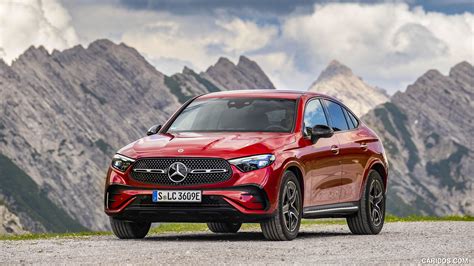 2024 Mercedes-Benz GLC 400 e 4MATIC Coupé AMG line (Color: Patagonia Red) - Front Three-Quarter ...