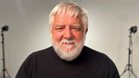 TV PREVIEW: Sir Simon Russell Beale Remembers… The Hollow Crown ...